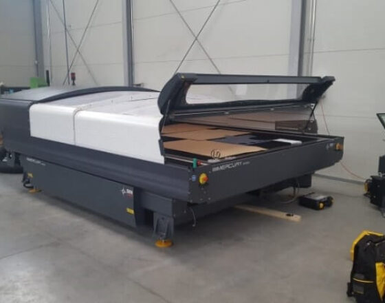 CO2 laser cutting plotter SEI mercury