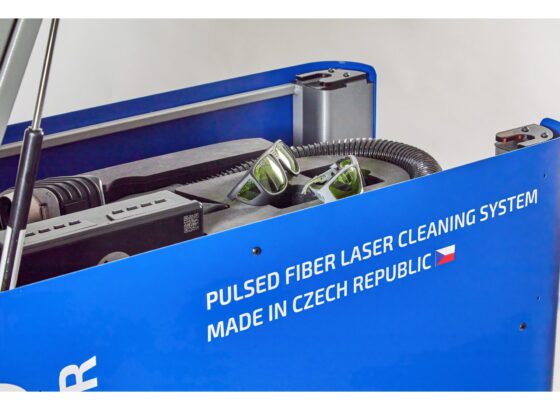 Pulsed fiber laser cleaning system made in Czech Republic