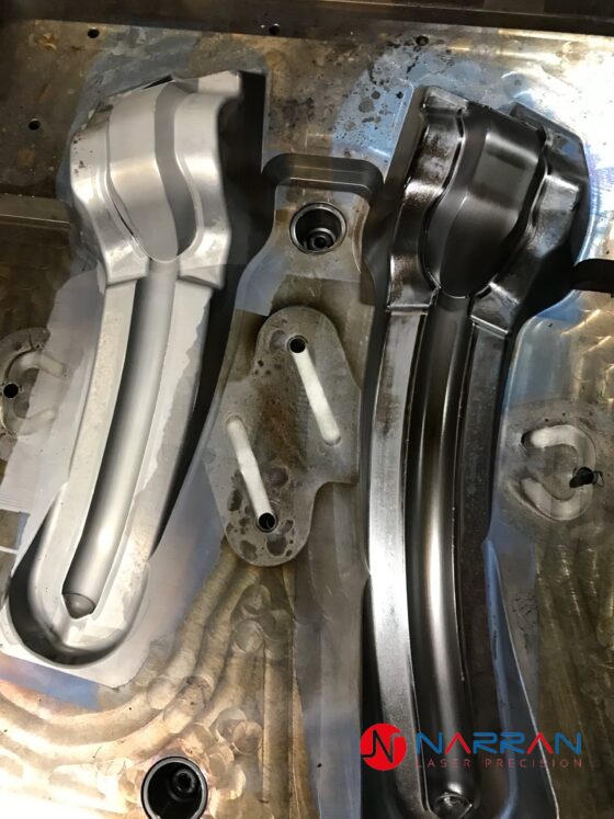 Injection moulds handheld laser cleaning