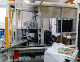 laser welding cell with laser IPG YLS 600/6000