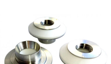 Ceramic insulating nozzle holders