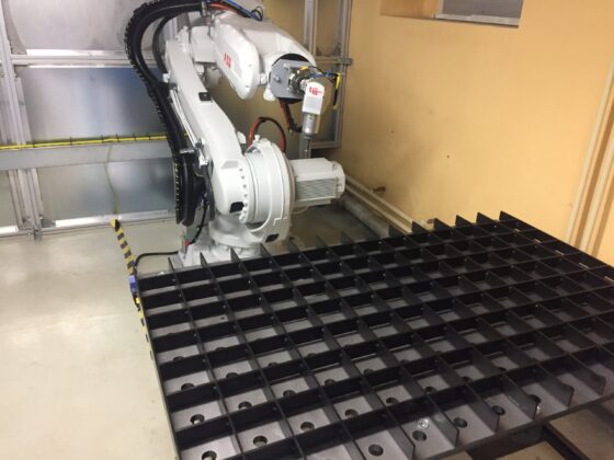 Cutting laser cobot mount
