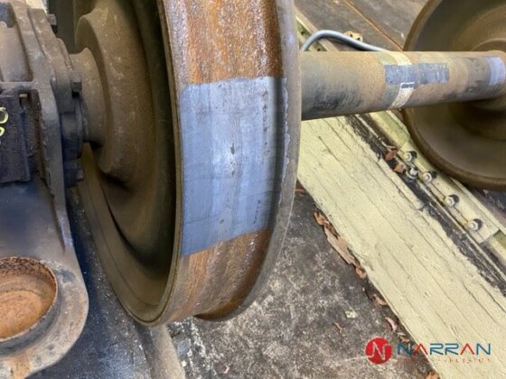 Laser cleaning of the train axle