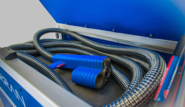 Laser cleaning process head with fiber