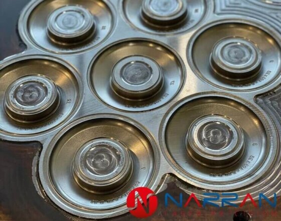 Industrial mould pulsed fiber laser cleaning