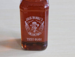 Laserové gravírování lahve