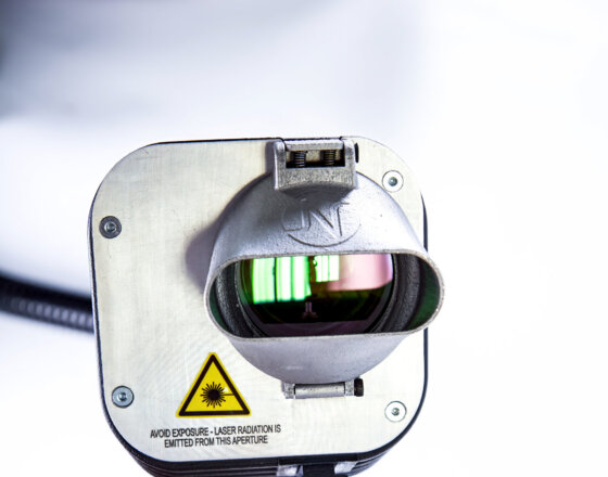 Nová generace procesní hlavy čisticích laserů