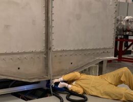 Vacuum chamber laser cleaning