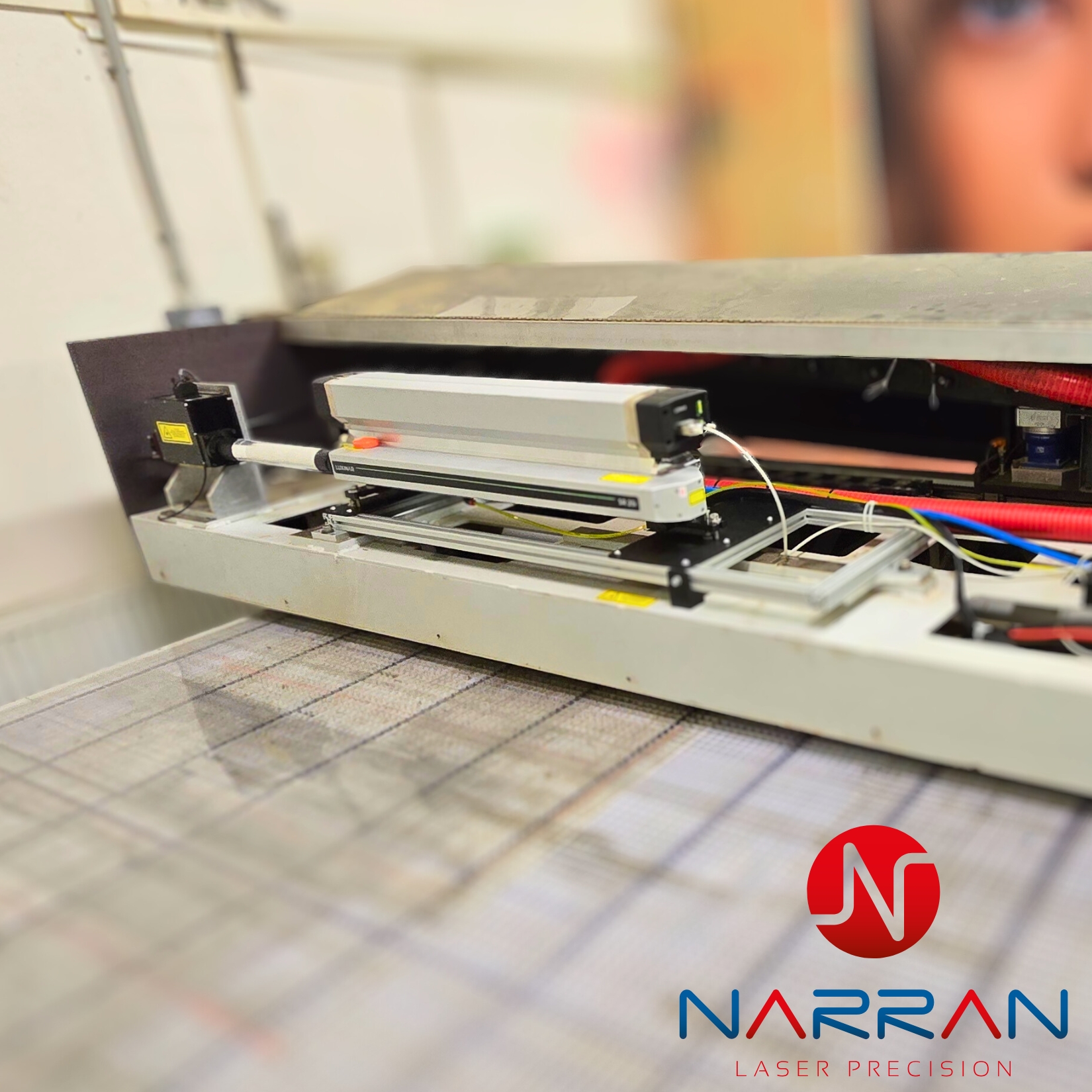 Servisní zásah a výměna Synrad F400 za Luxinar SR i-series